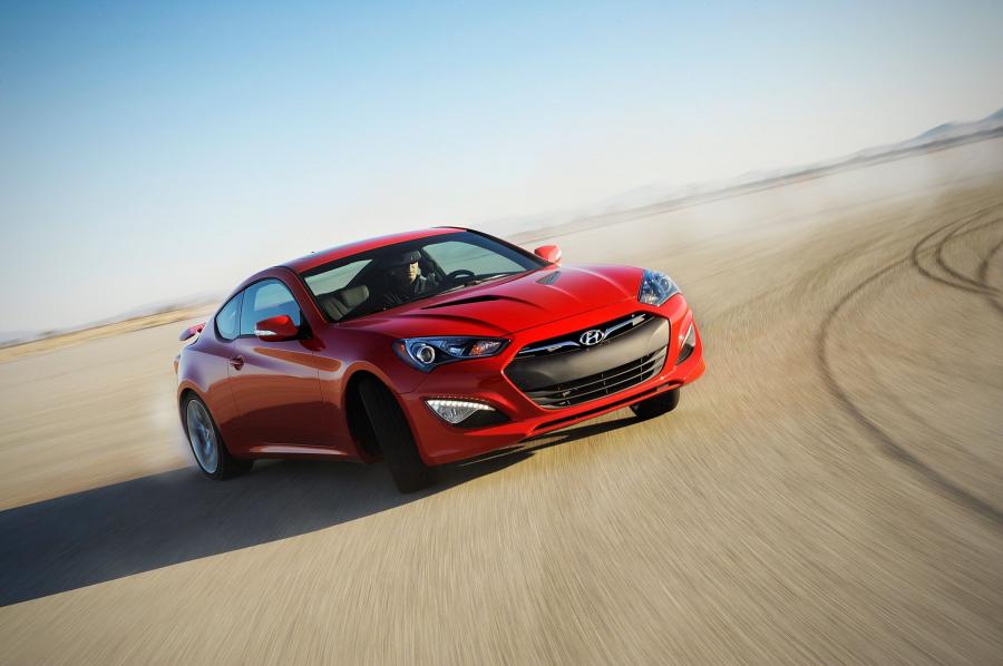  Hyundai Genesis Coupe 2013 года  (фото 24 из 76)